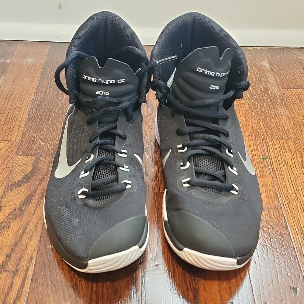 Nike Prime Hype 2016 Black and White Basketball Sneakers